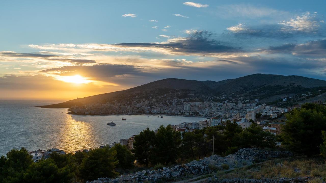 Hilltop Heaven Hotel Sarandë Exterior foto